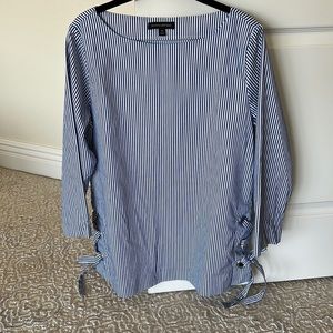 Banana Republic nautical style tunic with grommet ties on sides, light weight